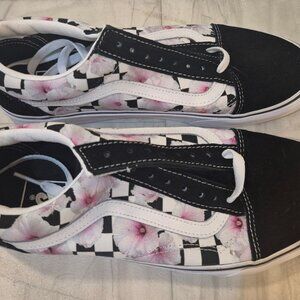 Old Skool Vans (Women's US 10, Men's US 8.5), black and flower